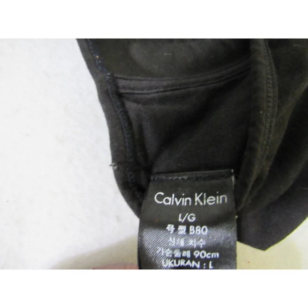 Calvin Klein Women's Impact Racerback Sports Bra In Black Size L